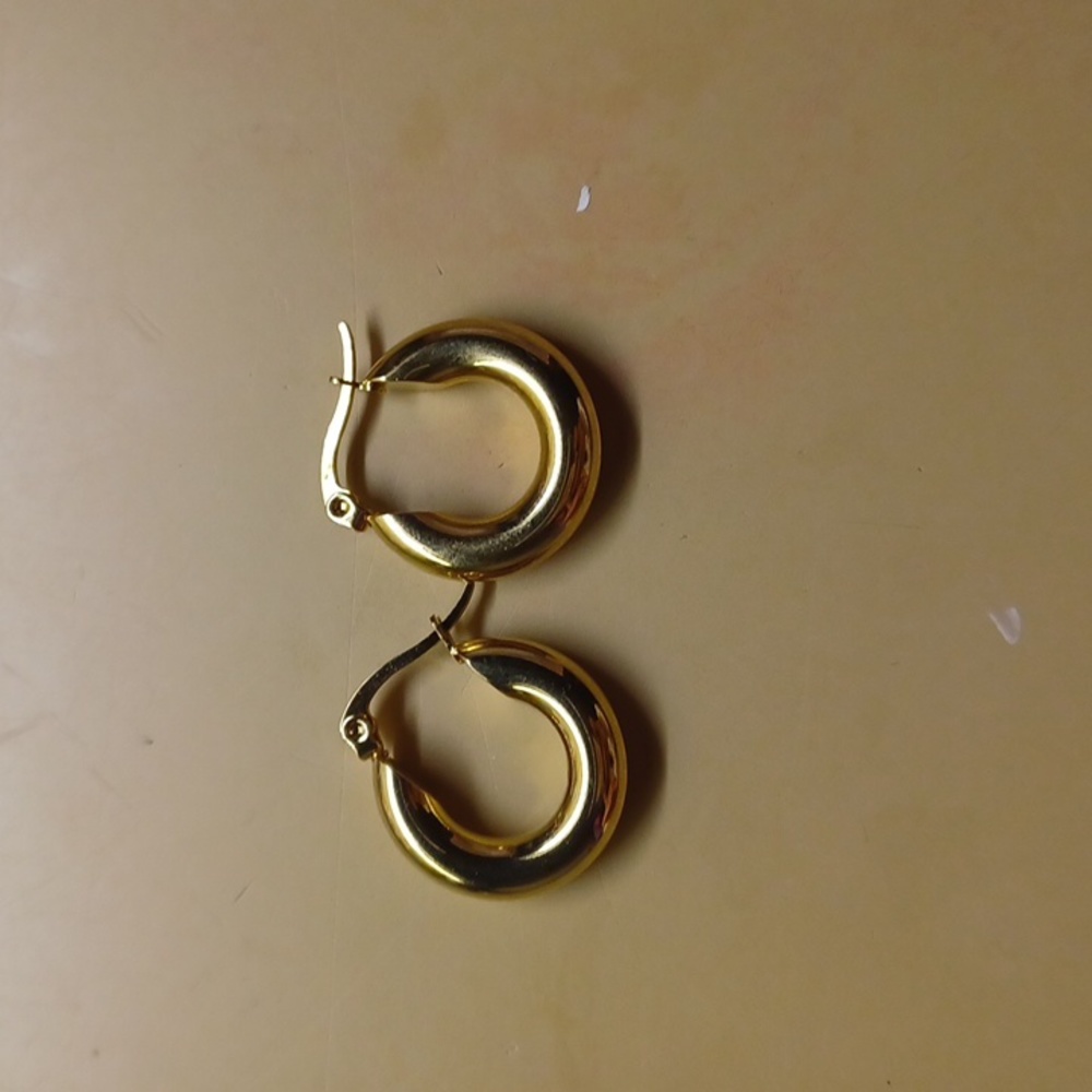 Big hooped earrings